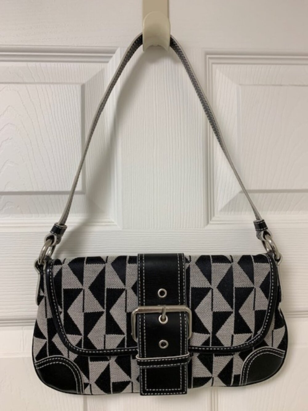 Kenneth Cole Geometric Print Baguette Shoulder Bag